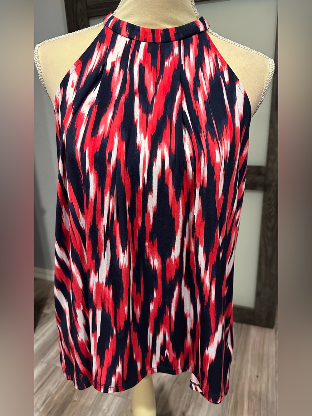 MICHAEL KORS NWOT Abstract Sleeveless Tunic Halter Swing Top Cruise Travel Vacay